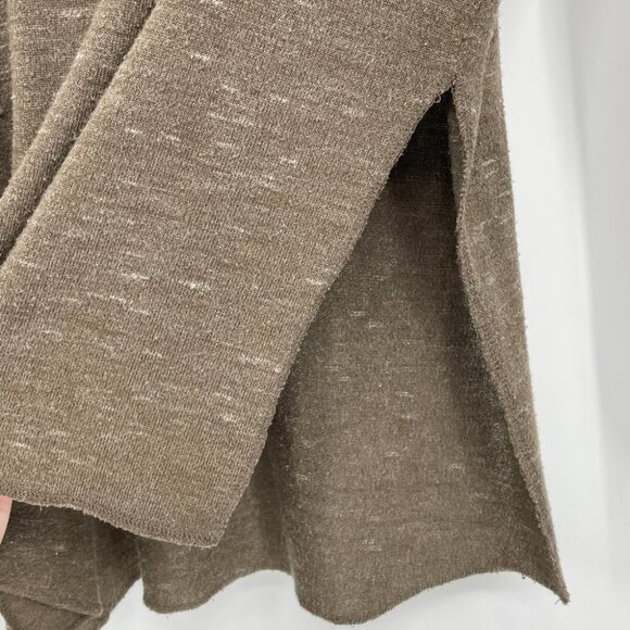 Wilfred heathered brown white vneck Sherbrooke top - Picture 9 of 16